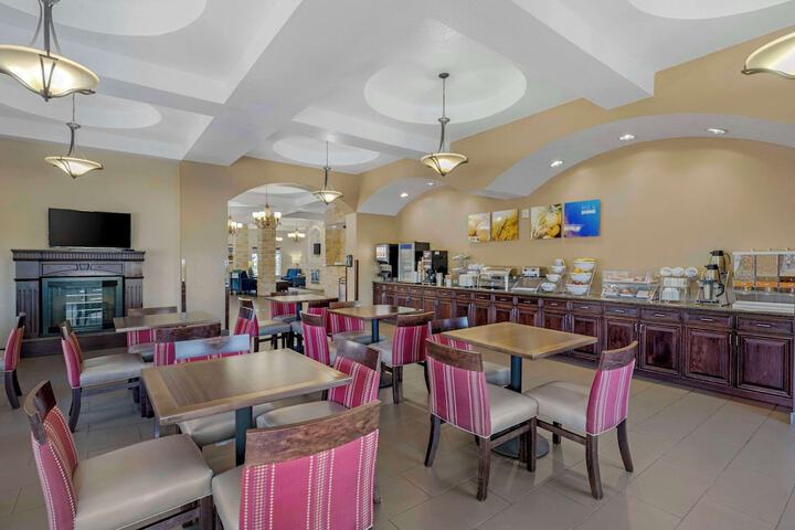 Comfort Suites Benbrook - Fort Worth Southwest