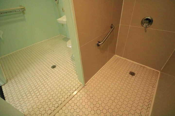 Travelodge by Wyndham Parkersburg