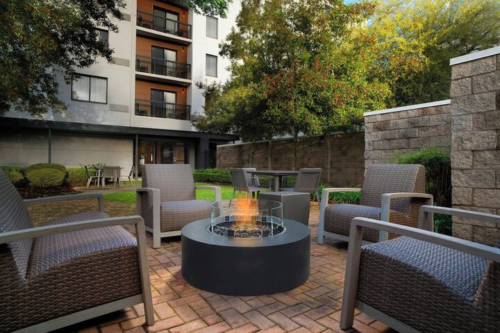 Courtyard by Marriott New Orleans Metairie