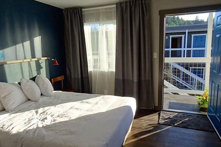 Room 30 of 90