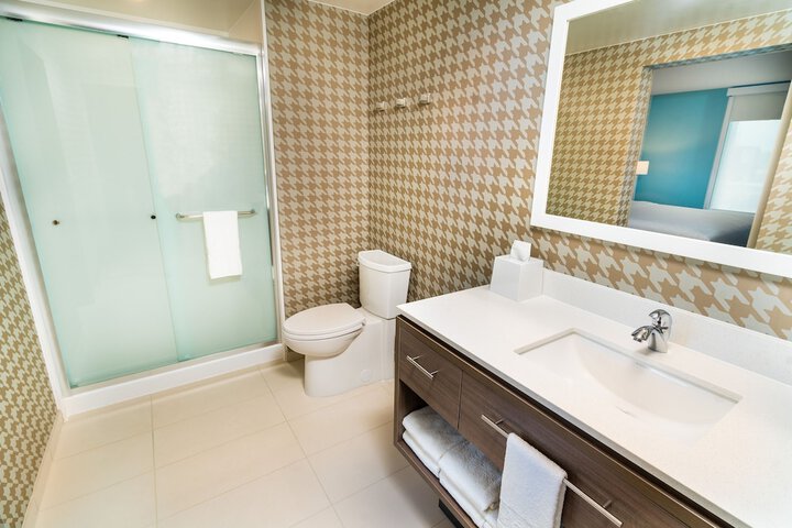 Home2 Suites by Hilton Bakersfield
