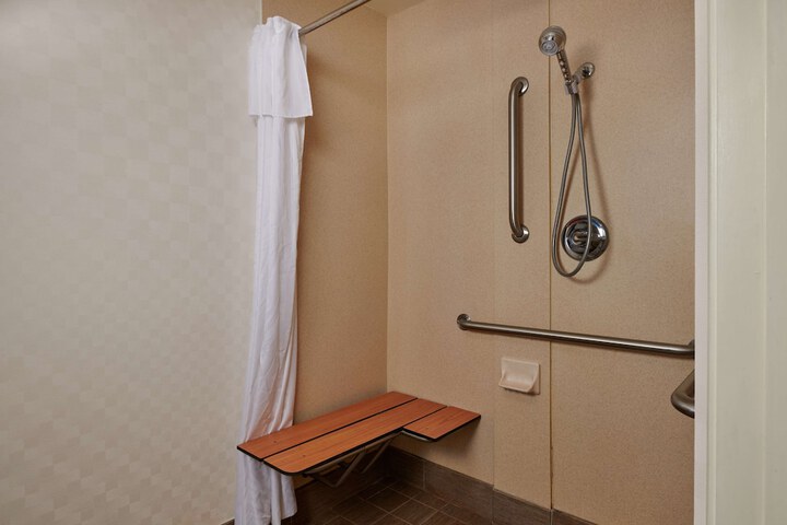 Room 20 of 46