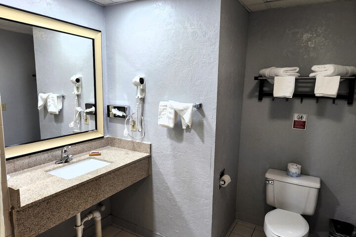Express Inn Parsons