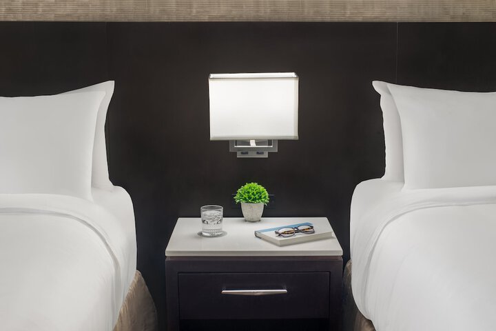Crowne Plaza Kitchener-Waterloo by IHG