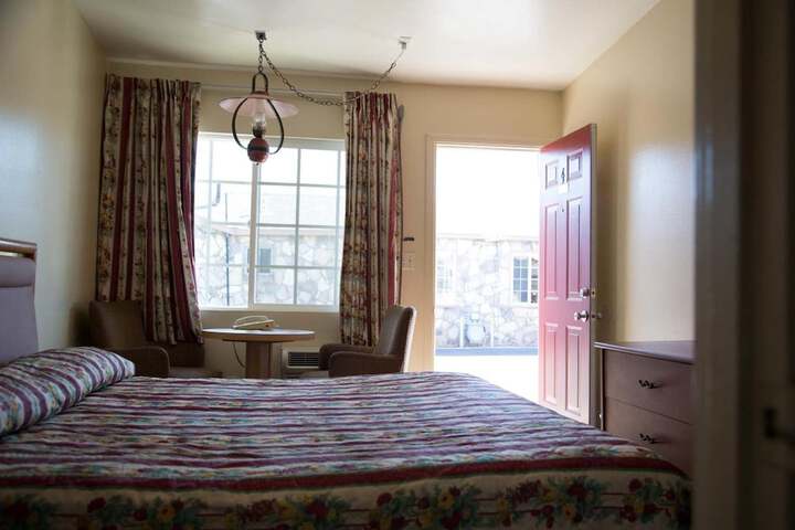 Room 18 of 36