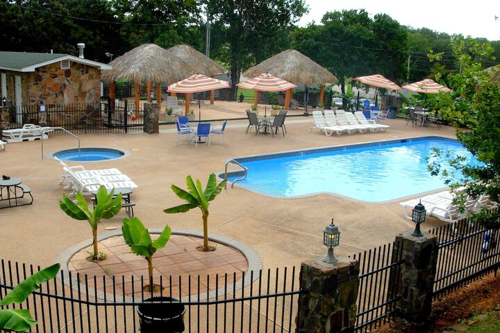 Pool 16 of 111