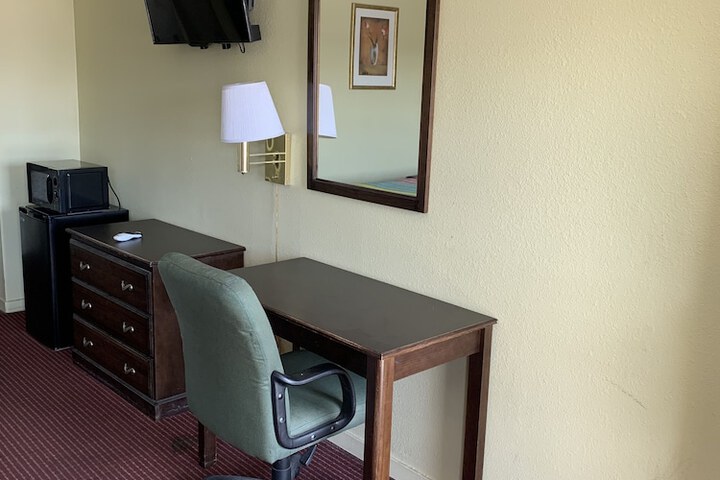 Room 21 of 26