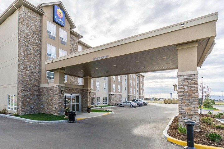 Comfort Inn & Suites Edmonton International Airport