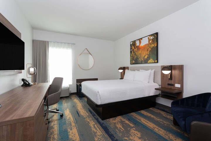 Room 40 of 59