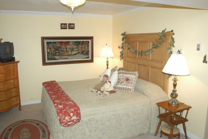 Room 43 of 171