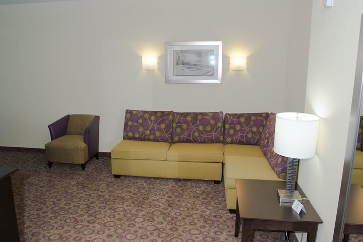 Room 12 of 39