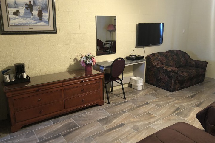 Room 5 of 31