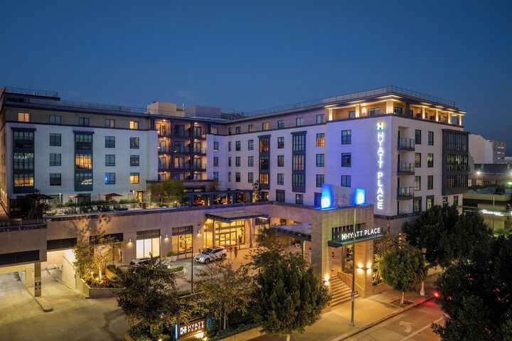 Hotel 2 of 63