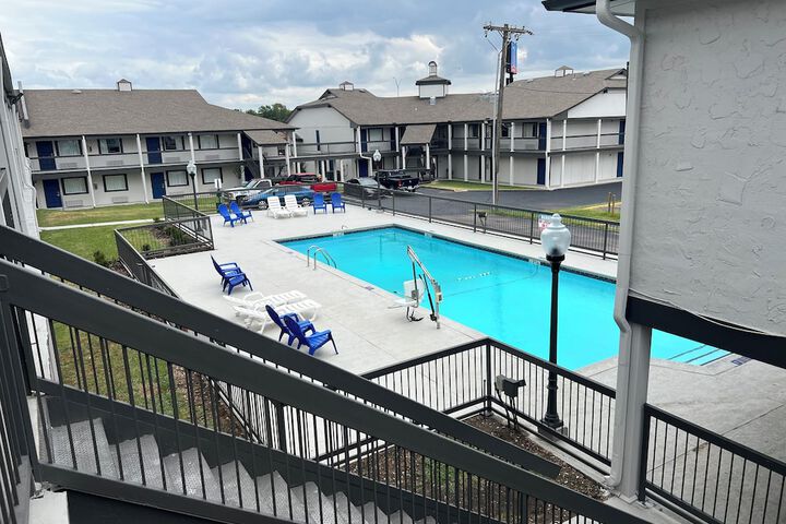 Pool 10 of 56
