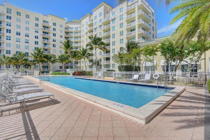 One bedroom in Lux condoCasa Costa! wbeachpass!