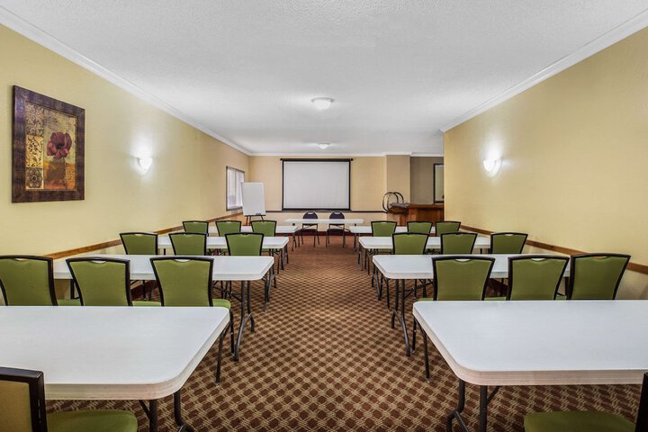 Baymont by Wyndham Tehachapi