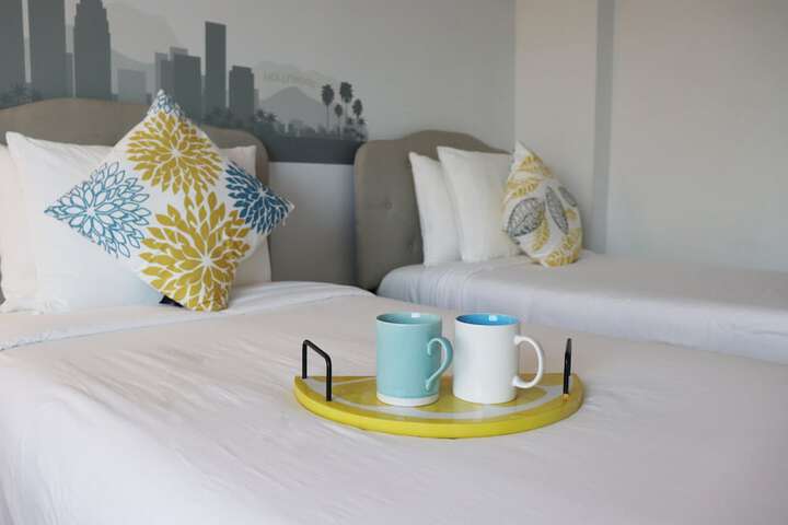 Room 4 of 27