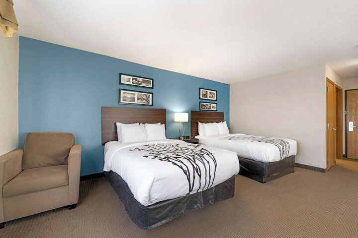 Sleep Inn & Suites Hays I-70