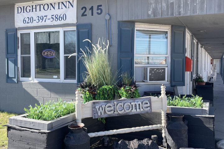Dighton Inn