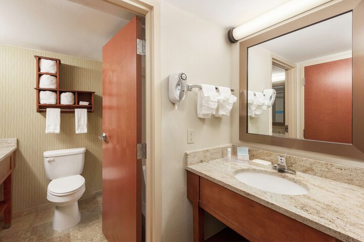 Room 10 of 29