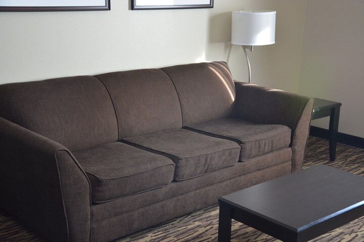 Roosevelt Inn and Suites