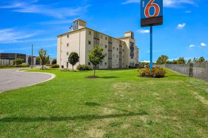 Hotel 9 of 75