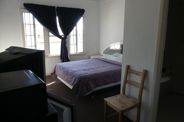 Room 34 of 57