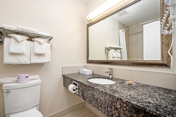 Room 15 of 36