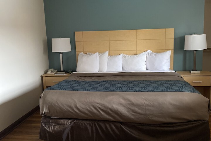 Room 12 of 31