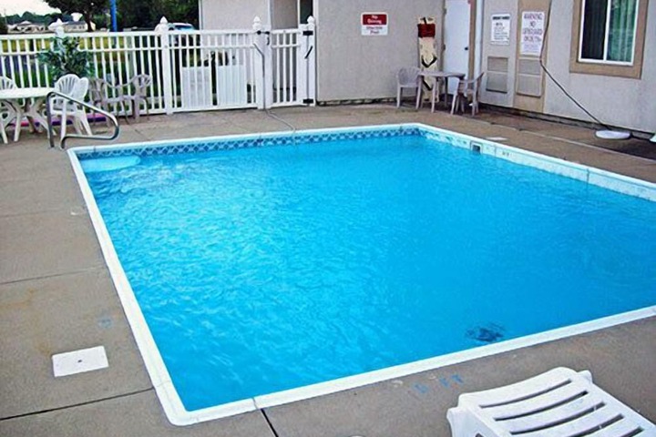 Motel 6 Seymour IN - North