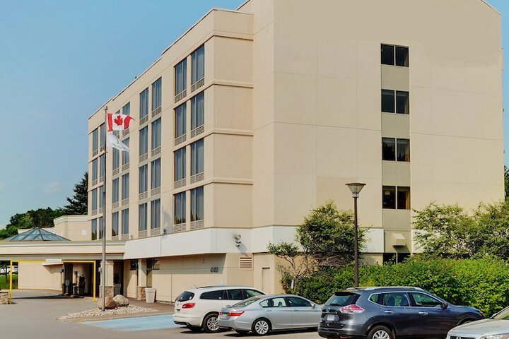 Allure Hotel & Conference Centre