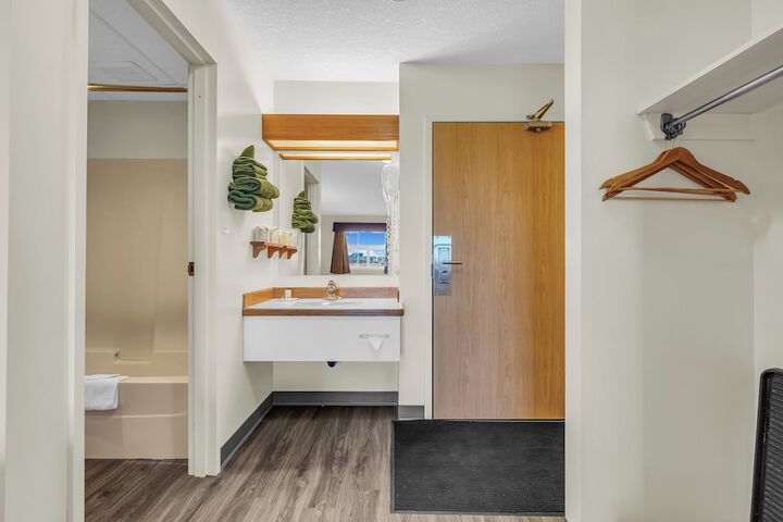 Woodland Inn Meadow Lake