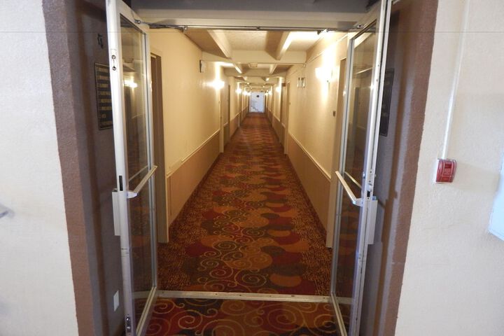 Ballroom/Hall 49 of 56