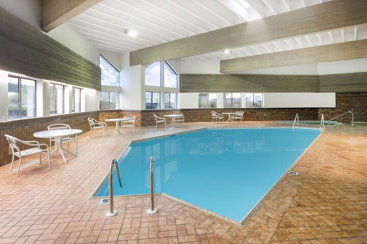 Pool 2 of 19