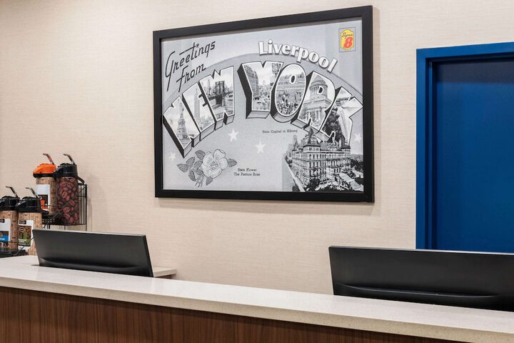 Super 8 by Wyndham Liverpool / Syracuse North Airport