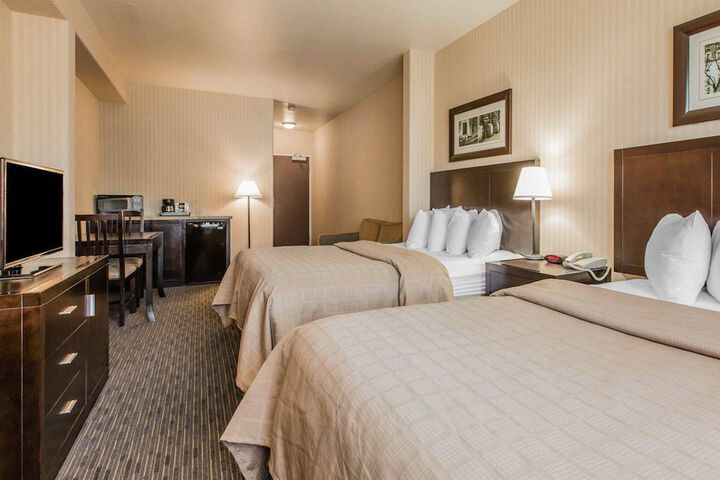 Room 16 of 30