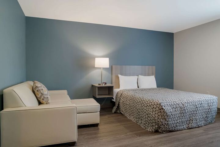 Room 48 of 63
