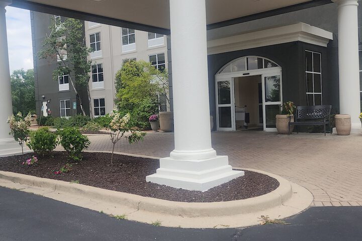 La Quinta Inn & Suites by Wyndham Milwaukee SW New Berlin