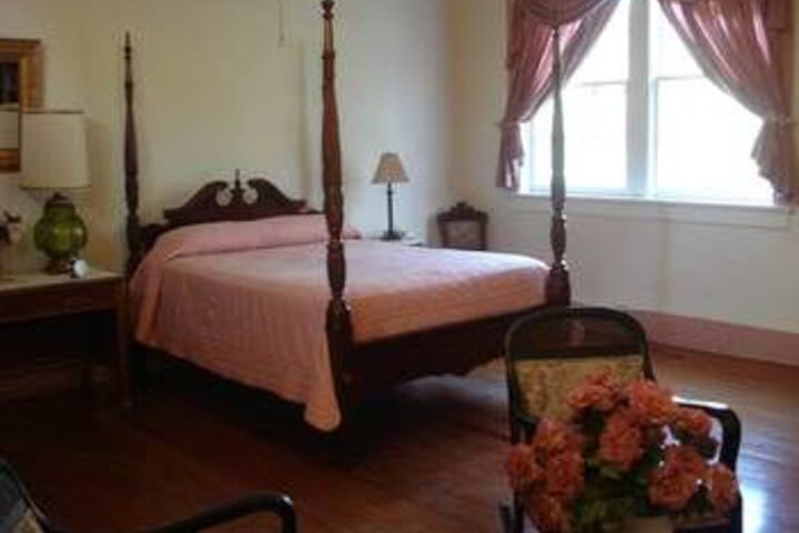 The Old Castillo Bed and Breakfast