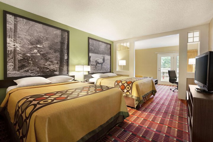 Room 10 of 21