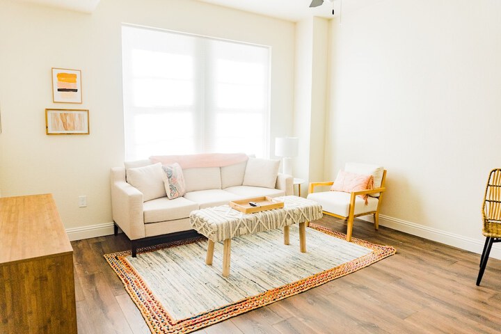 Room 185 of 220