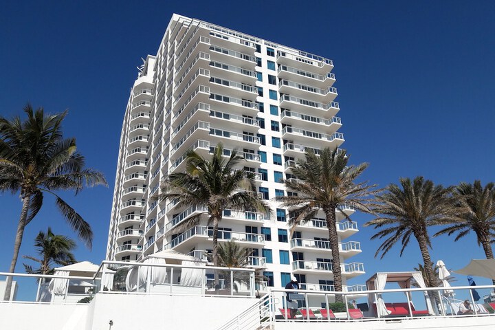 Hotel 1 of 44