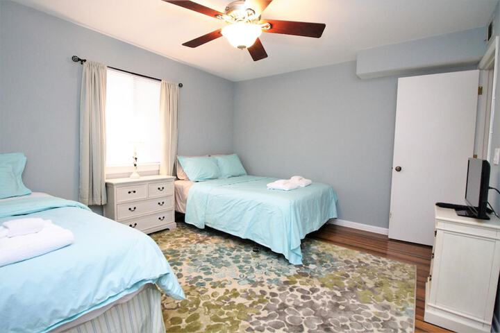 Room 16 of 26