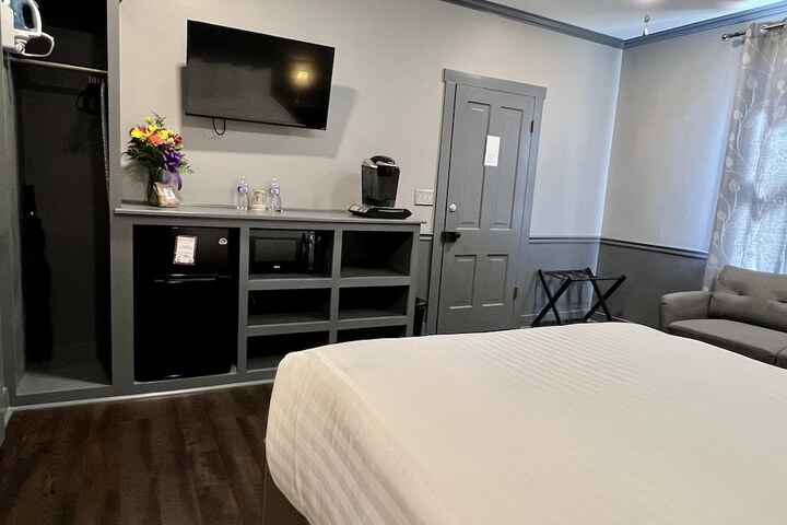 Room 10 of 59