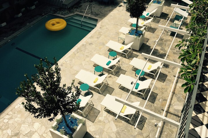 Pool 15 of 85