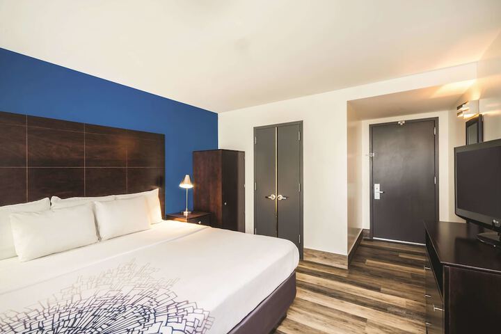 Room 16 of 29