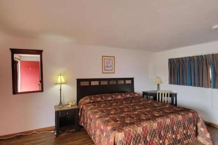 Daniels Motel