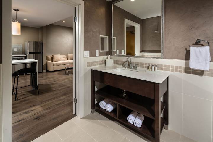 Room 15 of 29