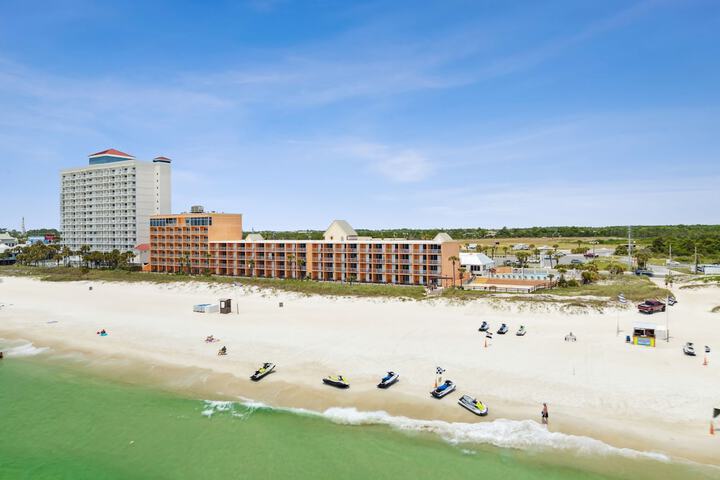 Hotel 6 of 59