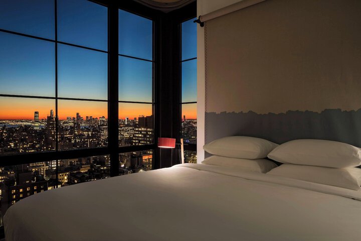 Room 30 of 68
